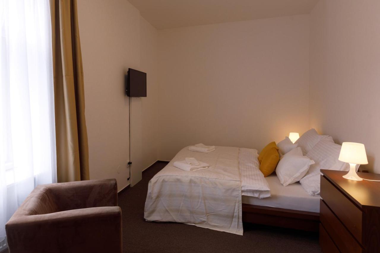 Litvan Sunset Apartments تشيسكي بوديوفيتسه المظهر الخارجي الصورة