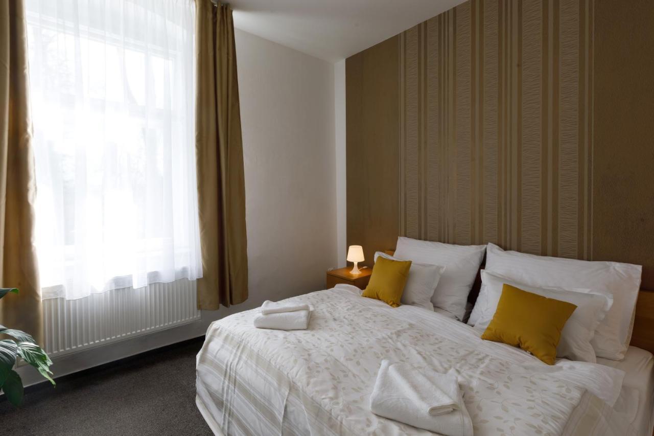 Litvan Sunset Apartments تشيسكي بوديوفيتسه المظهر الخارجي الصورة